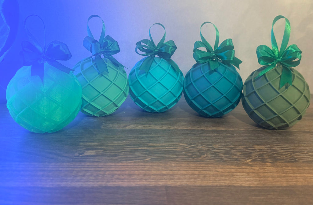 Ziemassvētku eglīšu bumbas